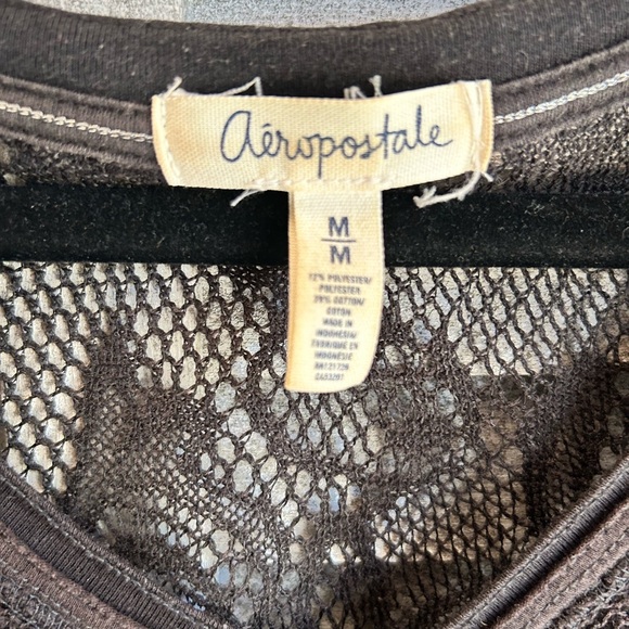 AEROPOSTLE Lace Pattern Top Blouse Size Medium Woman’s Medium Misses - Picture 6 of 8